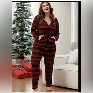 ELK PATTERNED ONE PIECE PAJAMAS WITH HOOD AND POCKETS NIP